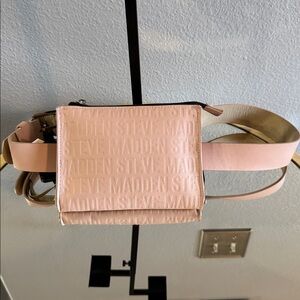 Steve Madden Pink belt pack-Medium NWT